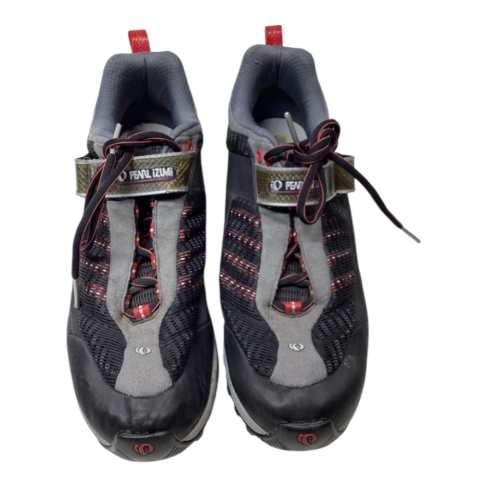 Pearl Izumi Black and‎ Red Athletic Shoes